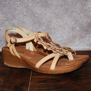 Baretrap Sandals